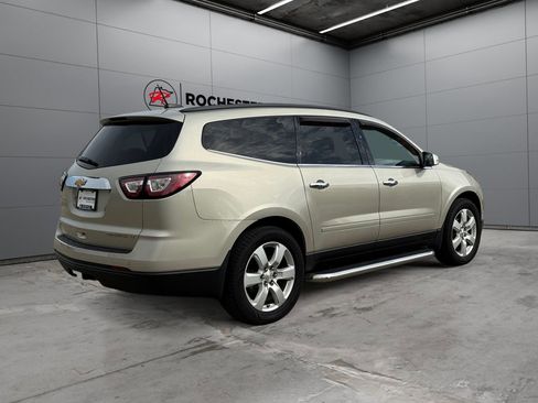 Used 2016 Chevrolet Traverse LT w/ Style and Technology Package AWD/4WD image 5
