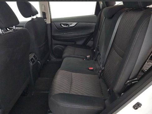 Used 2020 Nissan Rogue SV AWD/4WD image 11