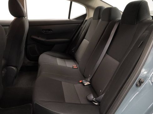 Used 2024 Nissan Sentra SV FWD image 13