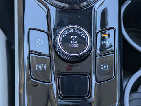 Certified 2024 Kia Sportage EX w/ EX Premium Package image 30