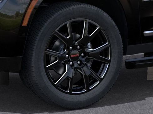 New 2026 GMC Yukon Denali w/ Sun & Power Step Package image 9