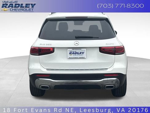 Used 2022 Mercedes-Benz GLB 250 4MATIC image 4