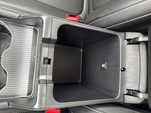 New 2025 Jeep Grand Cherokee L Limited image 26