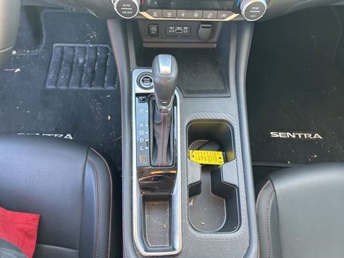 Used 2024 Nissan Sentra SR w/ SR Premium Package image 21