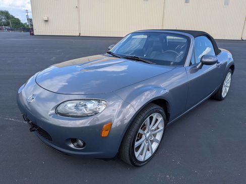 Used 2008 MAZDA MX-5 Miata Grand Touring w/ Premium Pkg RWD image 8