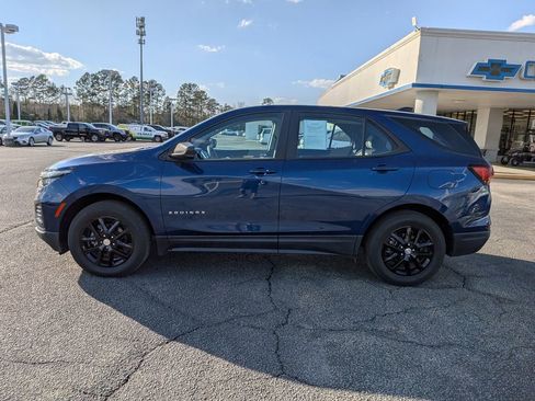 Used 2023 Chevrolet Equinox LS image 7