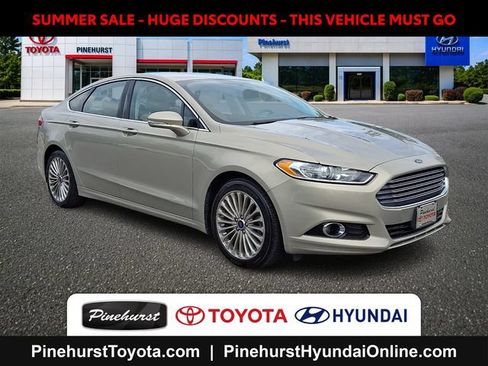 Used 2016 Ford Fusion Titanium FWD image 1