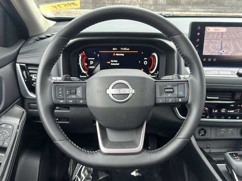 Used 2025 Nissan Rogue SL w/ SL Premium Package AWD/4WD image 2