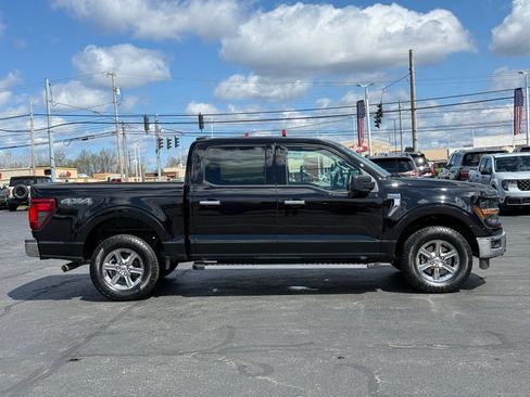 Used 2025 Ford F150 XLT w/ Equipment Group 301A Standard AWD/4WD image 4