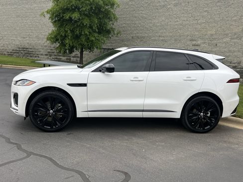 Certified 2026 Jaguar F-PACE R-Dynamic S AWD/4WD image 4