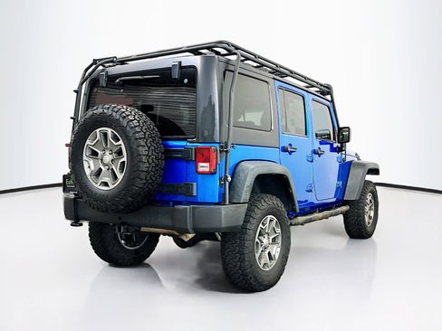 Used 2015 Jeep Wrangler Unlimited Rubicon w/ Connectivity Group AWD/4WD image 9