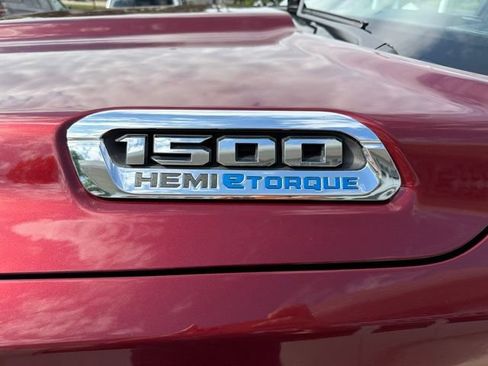 Used 2023 RAM 1500 Laramie AWD/4WD image 10
