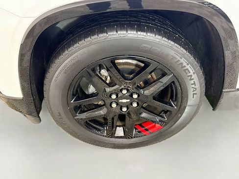 Used 2020 Chevrolet Traverse Premier w/ Redline Edition AWD/4WD image 35