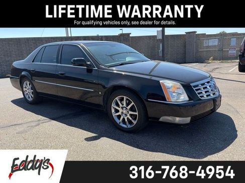 Used 2006 Cadillac DTS Performance FWD image 1