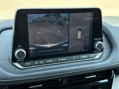 Used 2021 Nissan Rogue SV image 21