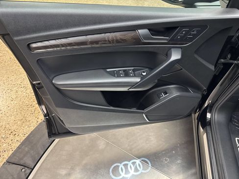 Used 2019 Audi Q5 2.0T Premium Plus image 16