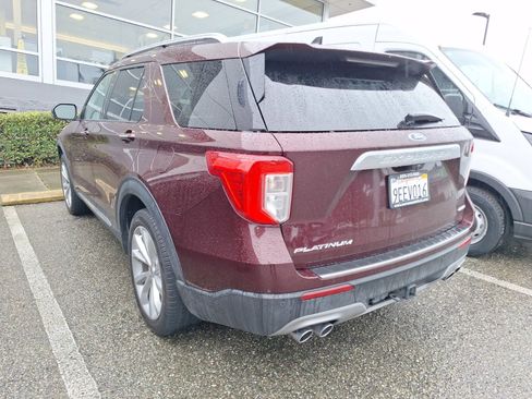 Used 2022 Ford Explorer Platinum w/ Equipment Group 601A image 4