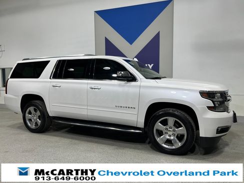 Used 2020 Chevrolet Suburban Premier image 3