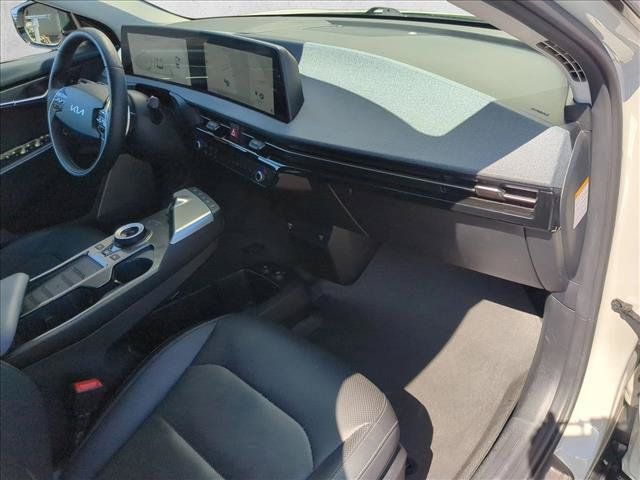 Used 2022 Kia EV6 Wind w/ Wind Technology Package AWD/4WD image 22