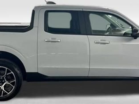 Used 2025 Ford Maverick Lariat w/ 4K Tow Package AWD/4WD image 10