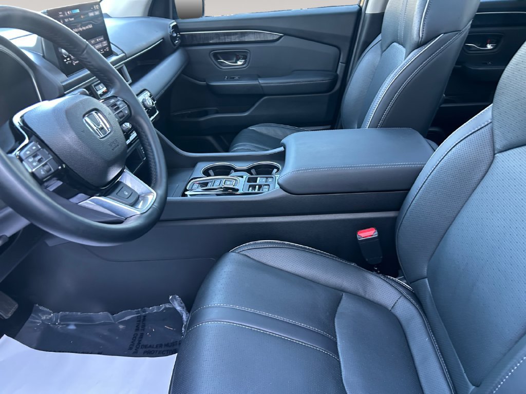 Used 2025 Honda Pilot Elite image 9