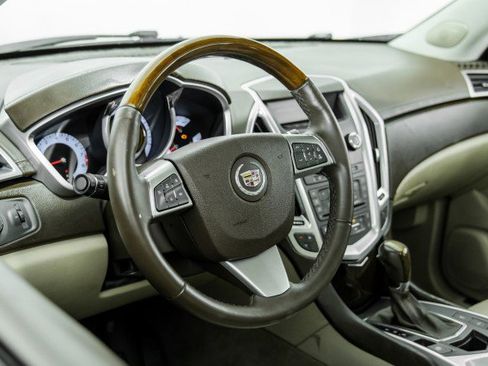 Used 2010 Cadillac SRX Luxury image 13