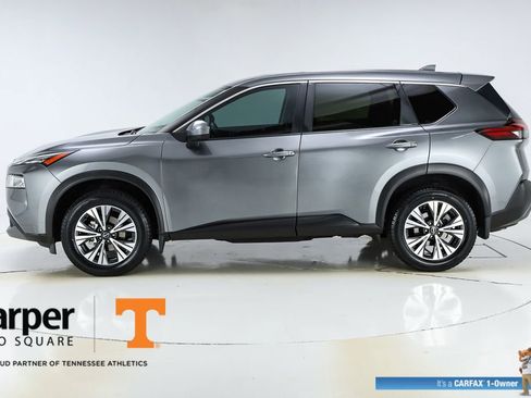 Used 2023 Nissan Rogue SV FWD image 2