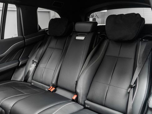 Used 2023 Mercedes-Benz Maybach GLS 600 4MATIC image 16