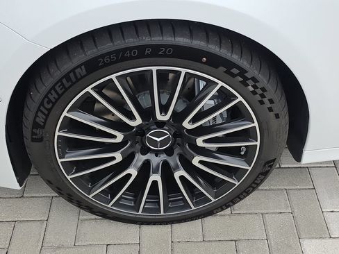 Used 2026 Mercedes-Benz E 53 AMG e 4MATIC Sedan image 8