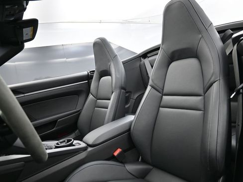 Certified 2025 Porsche 911 Carrera image 5