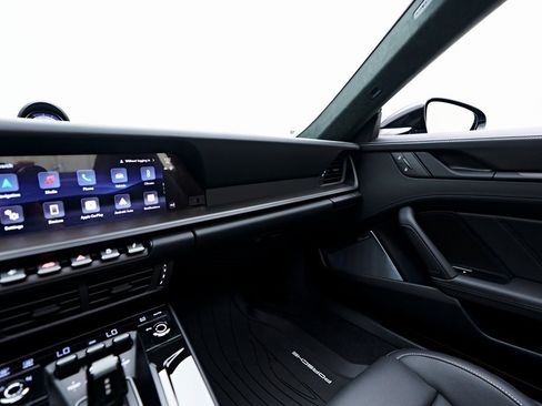 Used 2026 Porsche 911 Carrera GTS image 87