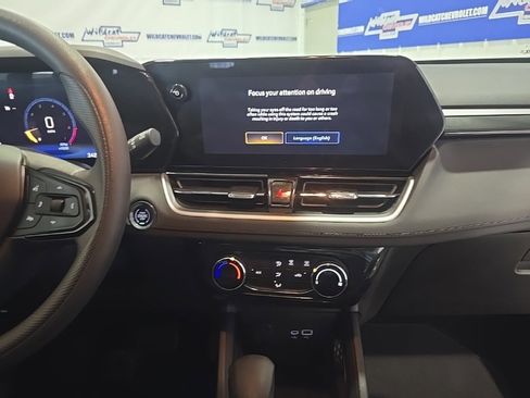 Used 2025 Chevrolet TrailBlazer LT image 29