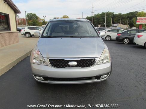 Used 2014 Kia Sedona LX w/ Power Package image 2