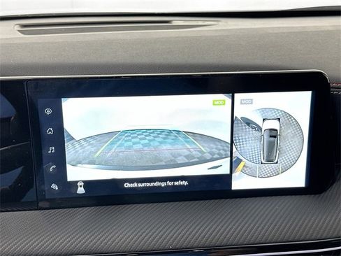 Used 2025 Nissan Kicks SR image 12