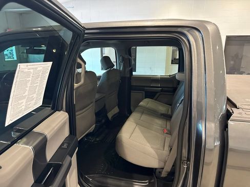 Used 2015 Ford F150 XLT w/ Equipment Group 302A Luxury AWD/4WD image 17