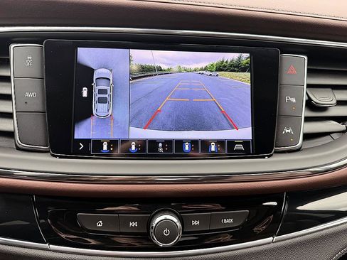 Used 2021 Buick Enclave Avenir w/ LPO, Floor Liner Package AWD/4WD image 16