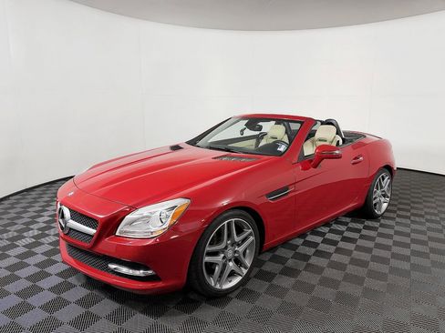 Used 2015 Mercedes-Benz SLK 250 image 61