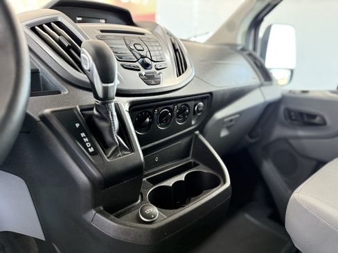 Used 2019 Ford Transit 350 XLT image 22