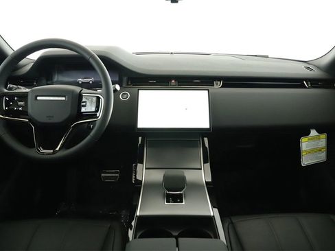New 2024 Land Rover Range Rover Evoque Dynamic SE image 19