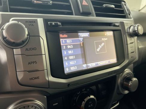 Used 2017 Toyota 4Runner SR5 AWD/4WD image 13
