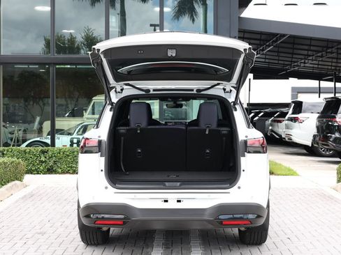 Certified 2026 INFINITI QX60 Sport w/ Dark Cargo Package AWD/4WD image 7