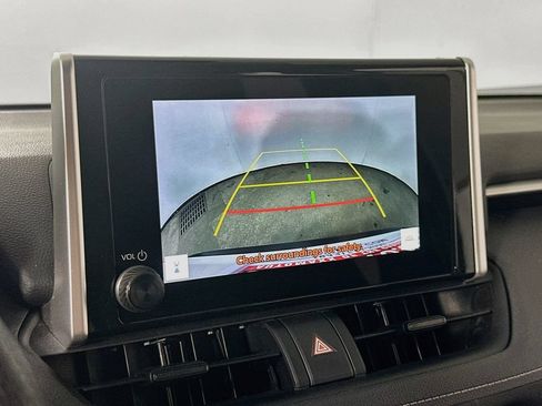 Used 2024 Toyota RAV4 LE FWD image 10