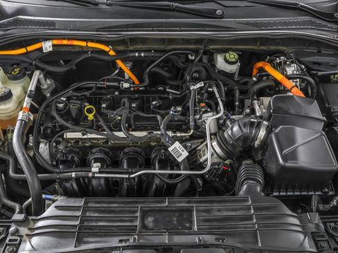 Used 2021 Ford Escape SE image 48