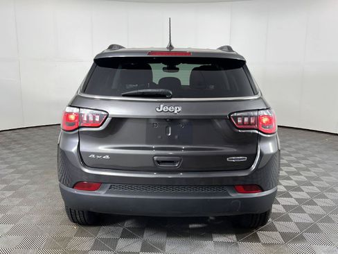 Used 2017 Jeep Compass Latitude w/ Popular Equipment Group AWD/4WD image 6