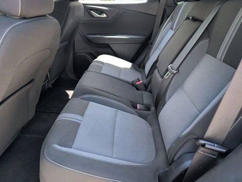 Used 2025 Chevrolet Blazer LT FWD image 27