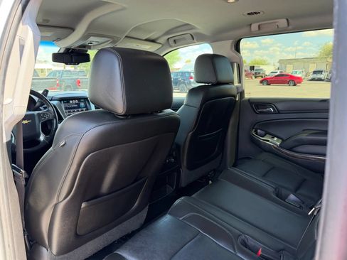 Used 2015 Chevrolet Suburban LT AWD/4WD image 15