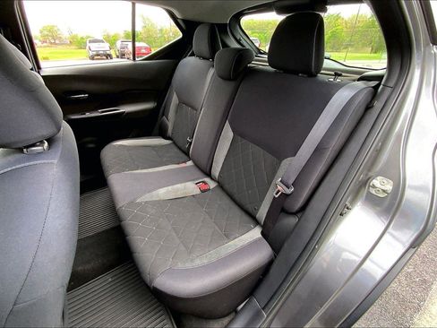Used 2018 Nissan Kicks SV FWD image 23