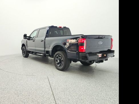 Used 2023 Ford F250 Lariat w/ Sport Appearance Package image 7