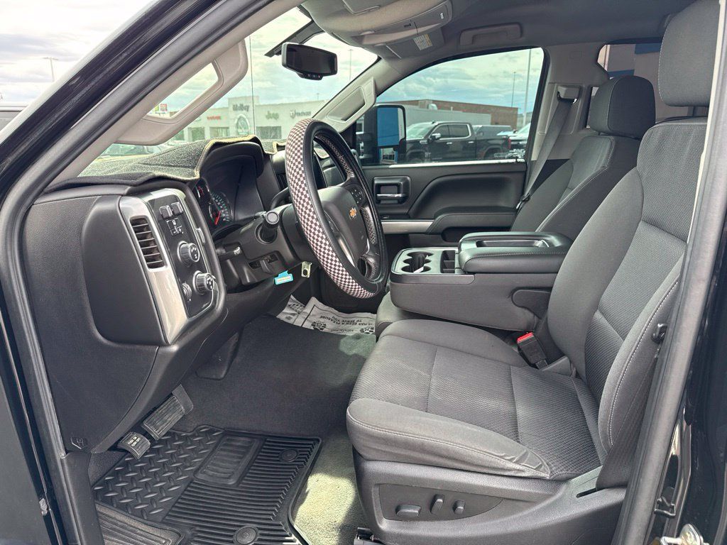 Used 2019 Chevrolet Silverado 2500 LT w/ Texas Edition AWD/4WD image 6