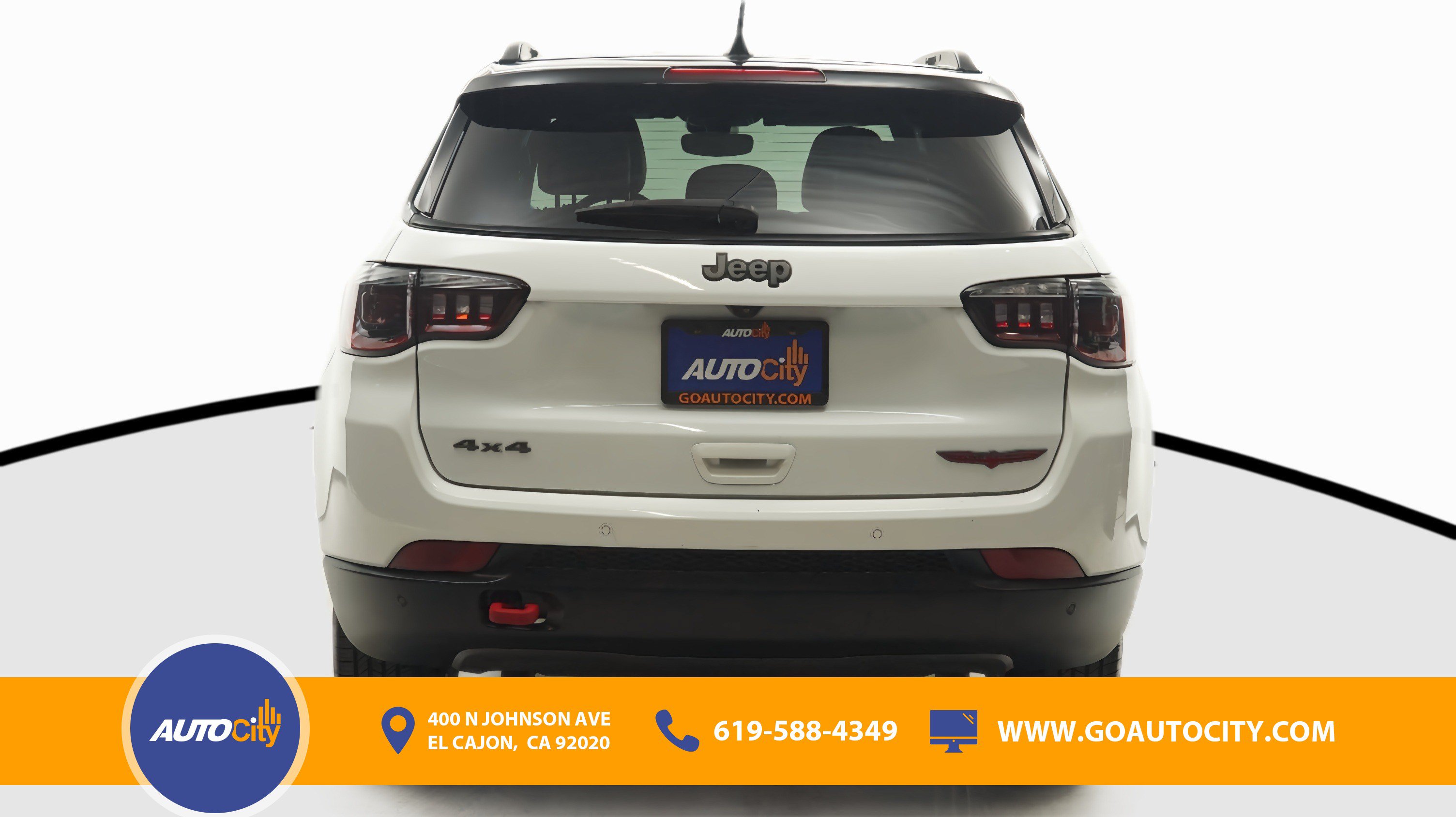 Used 2023 Jeep Compass Trailhawk AWD/4WD image 12